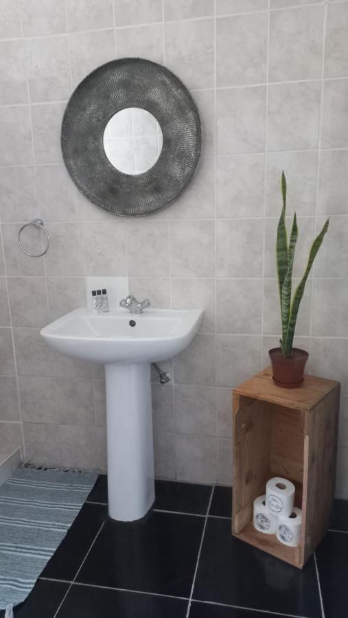רונדו Urban Farm Haus Guesthouse מראה חיצוני תמונה